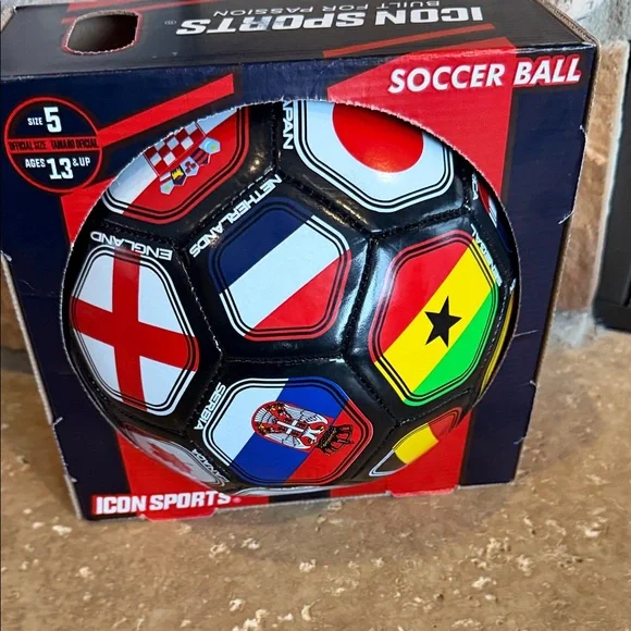 NEW - Multinational Soccer Ball Country Flags perfect for World Cup 2026 Fans - Picture 5 of 5
